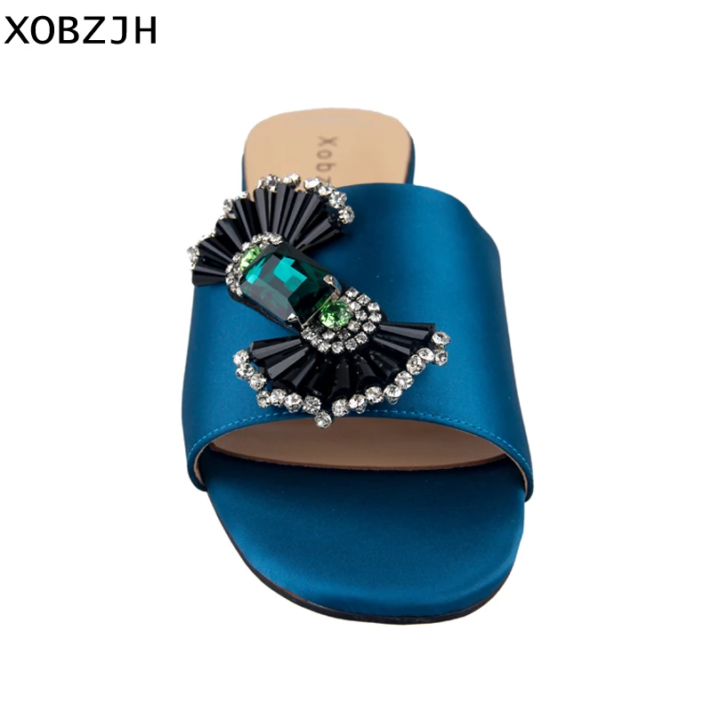 flat sandals