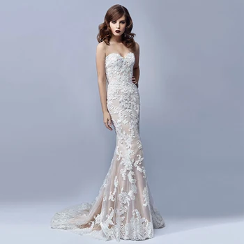 

Champagne Color Sweetheart Sleeveless Zipper Back Appliques Lace Sweep Train Trumpet Robe de mariée Bridal Gown