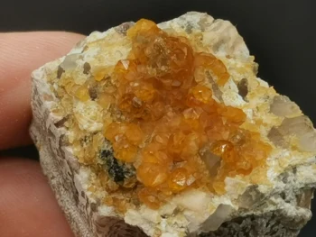 

27.5g.Rare natural garnet crystal hexagonal point feldspar mica brass multi mineral crystal symbiotic halo energy healing