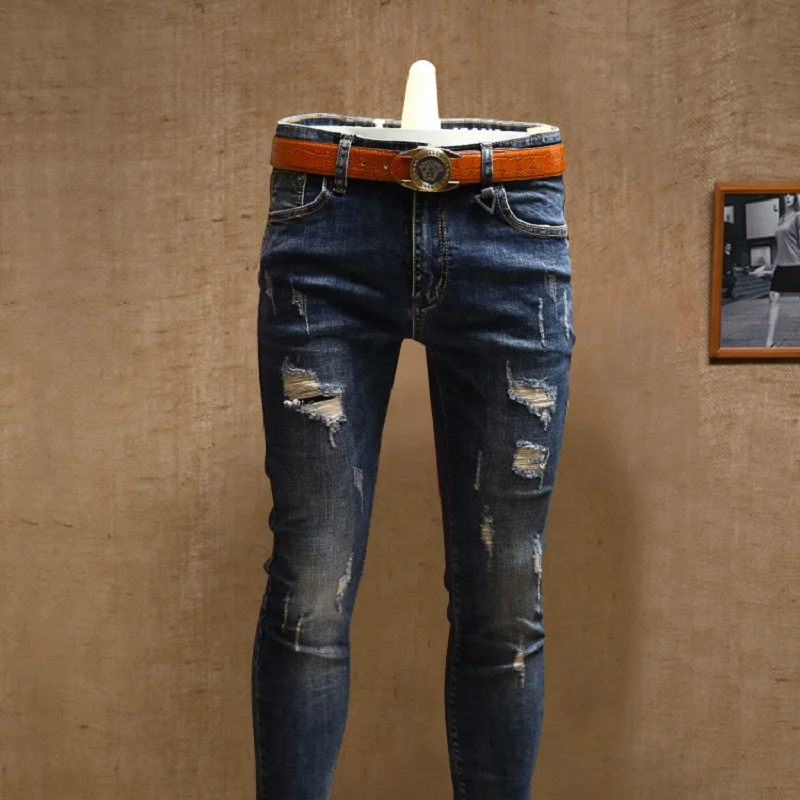 Модные Для мужчин s узкие Рваные джинсы синего цвета демисезонные джинсовые брюки-карандаш для Для мужчин в уличном стиле