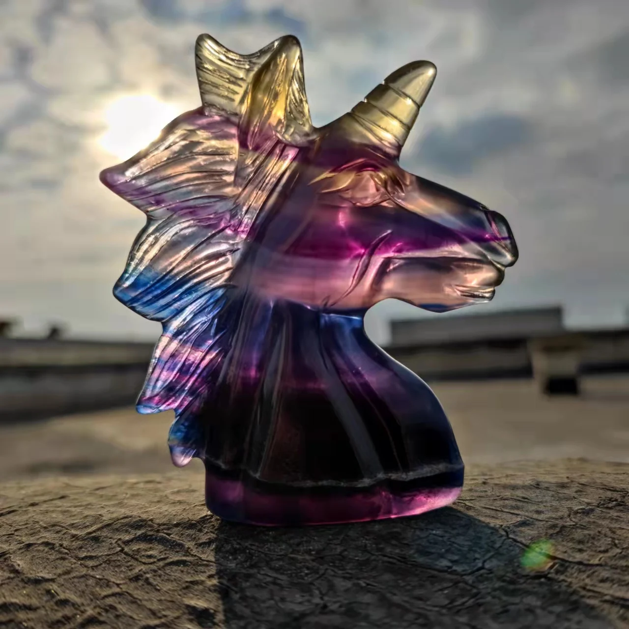

High Quality Crystal Carving Reiki Healing Rainbow Fluorite Unicorn For Gift LZH
