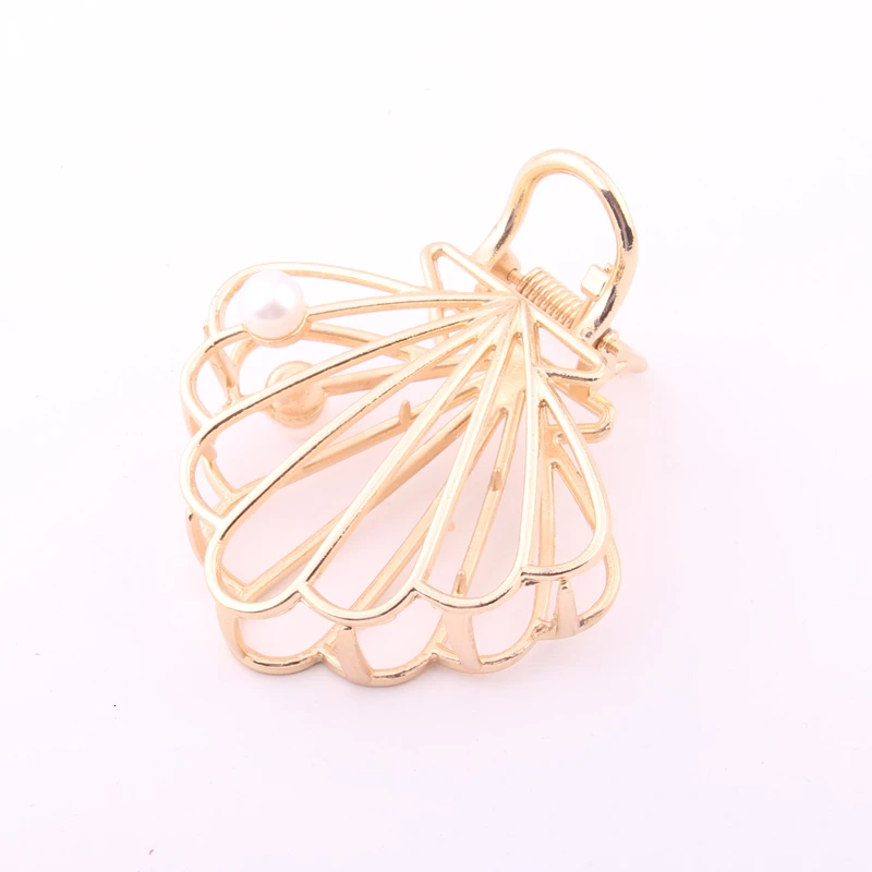 

Trendy Pearls Hairpins For Women Hollow Out Shell Shape Crabs For Hair Golden Metal Alloy Hair Claw Clips Strong Bit Force