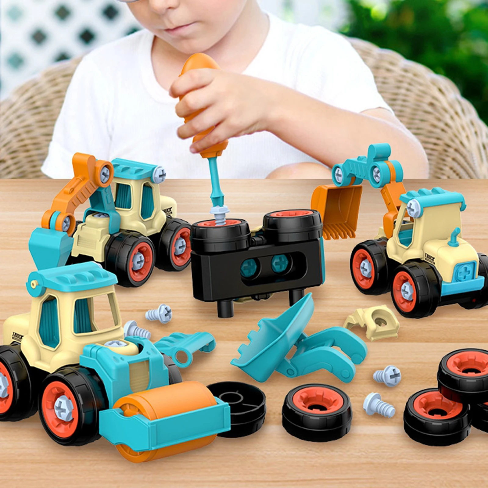 4pcs Creative Nut Disassembly Loading Engineering Truck Education Toys Model