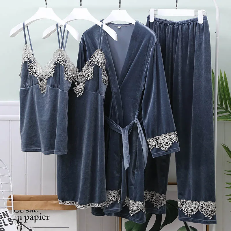 

Gold velvet warm winter pajamas for women 4 pieces home service sexy lace pajamas set long sleeve robe suit female sleepwear