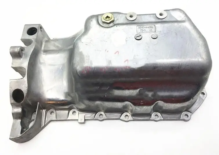 

For Dongfeng DFM Fengshen S30 H30 Cross Engine Oil Case Machine Oil Case