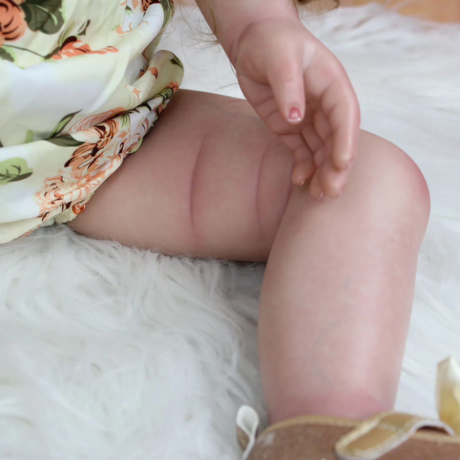 70 CM 3D Paint Skin Soft Silicone Reborn Baby Girl Doll Toy Cloth Body Realistic Long Hair Alin Princess Toddler Dress Up Bebe 6