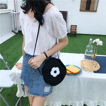 

Literary fresh small shoulder bag female canvas bag student shoulder mobile phone bag zipper wild messenger bag summer