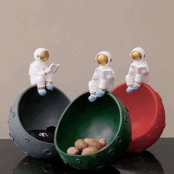 

Astronaut entrance key storage home decor ornaments dried fruit tray snack basin desktop figurine feng shui Fun gift LB81714