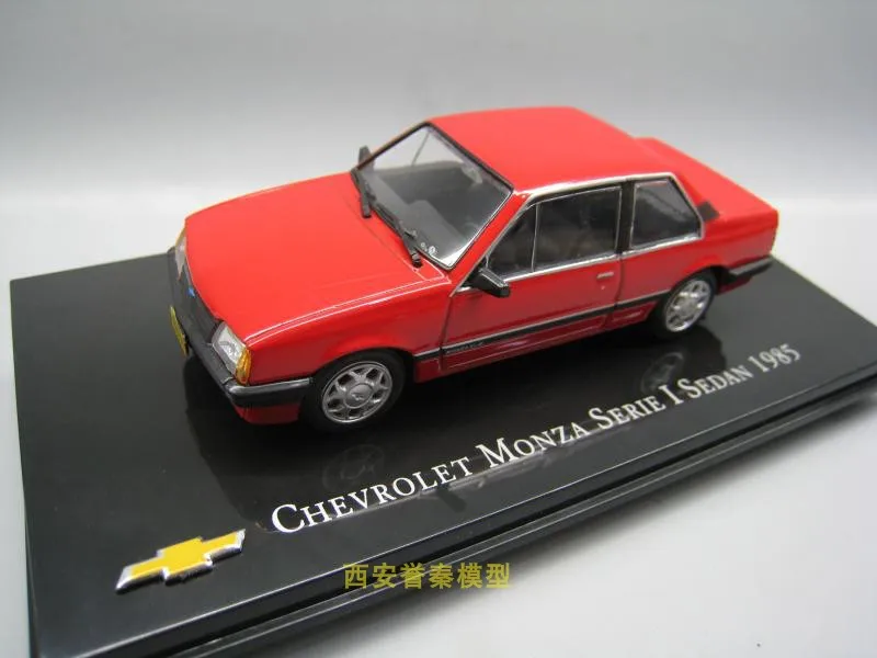 Модель автомобиля из сплава I XO 1:43 MONZA Series SEDAN 1985 Литые металлические игрушки