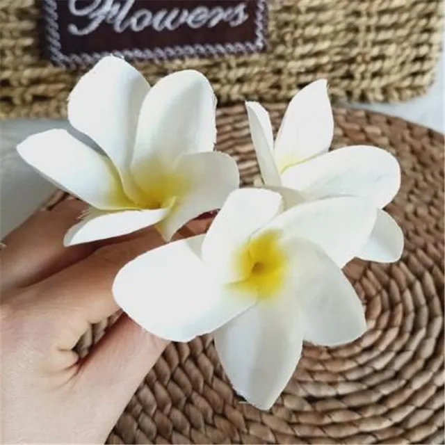 40pcs Artificial Frangipani Flower 3 Heads/Piece Silk Plumeria Rubra Flower Heads for Wedding Party Floral Decoration yellow heart