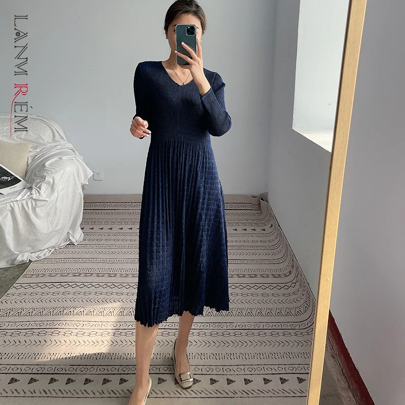 navy blue stretch dress