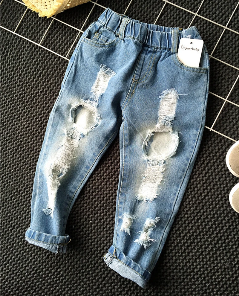 broken hole jeans
