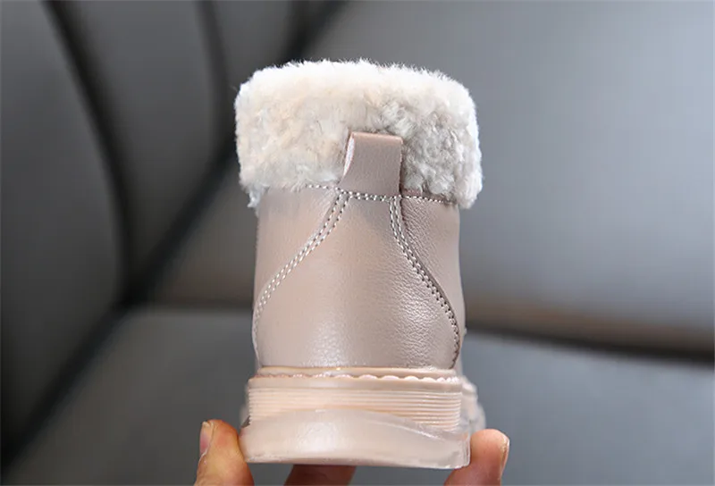 Новинка; зимние Плюшевые Детские Ботинки martin из искусственной кожи; нескользящие зимние ботинки для маленьких девочек; зимняя обувь; размеры 27-37