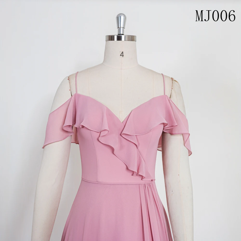 Рисунок 2 - Вечерний наряд для женщин и мальчиков