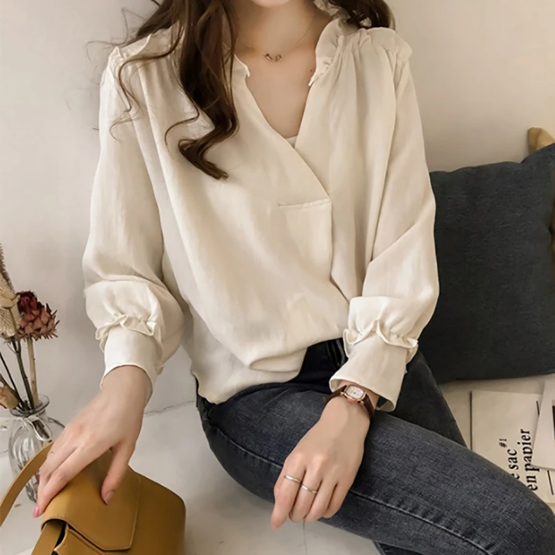 

Women Ruffled Long Sleeve Blouse Vintage Female V Neck Street Shirts Casual Elegant White Blouse Rk