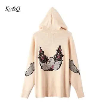 

2019 Winter Women Hooded Fashion Sweater Loose Fairy Crane Embroidered Pullover Luxury Design Fashion Knitted Clothes Jumper