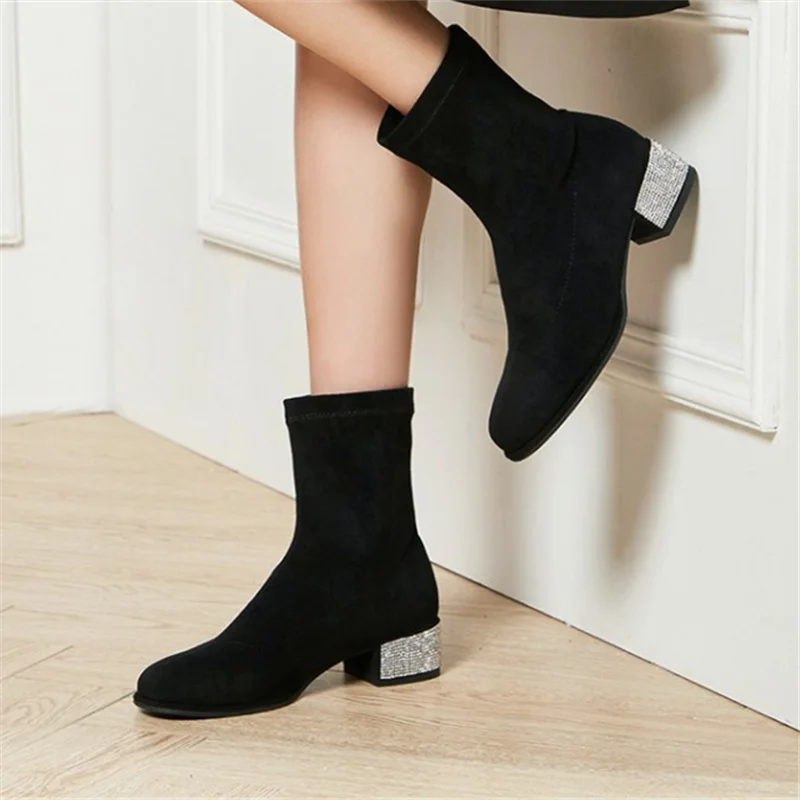 Ботильоны для женщин; scarpe donna; женская обувь с цепочкой; Цвет Черный; Zapatos De Mujer; низкий каблук; круглый носок; botas mujer; слипоны; женские ботинки