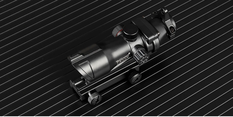 Trijico-ACOG-1X32_06