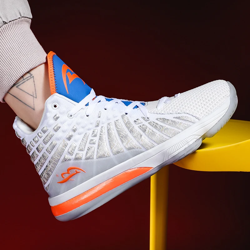 New Style Basketball Shoes Men Cushioning High Top Gym Training Boots Ankle Boots Outdoor Men Sneakers Athletic Sport Shoes 2020