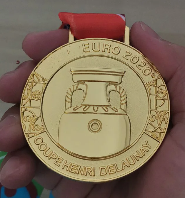 Топ 2020 медаль Кубка Европы чемпиона Португалии золотая чемпионов по футболу 2021