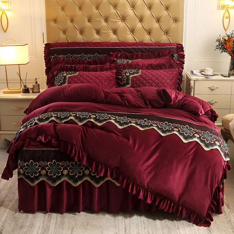 Crystal Velvet Lace Bedding Set 4