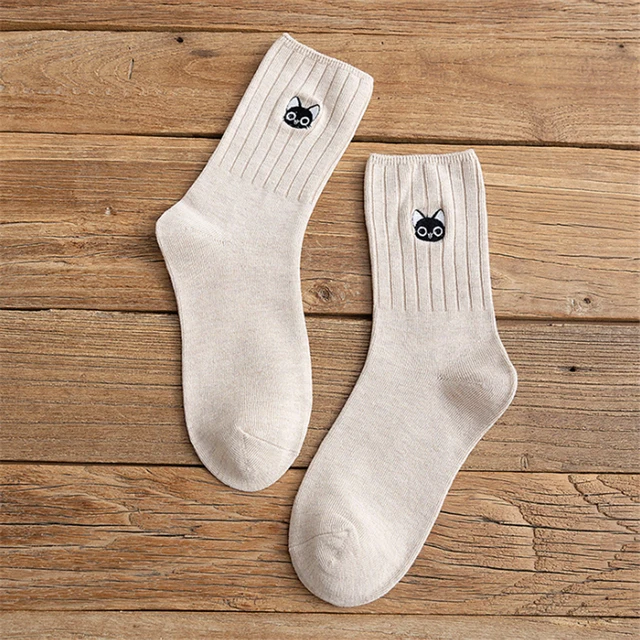 Cartoon Cat Embroidery New Cotton Short Socks Fashion Japanese Solid Color Concise Women Sock Spring Autumn Winter Cute Socks SK052-9