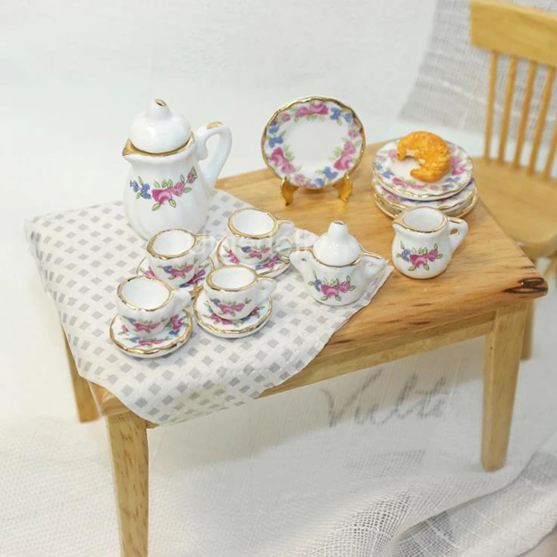 Juego de tazas de té de porcelana para casa de muñecas en
