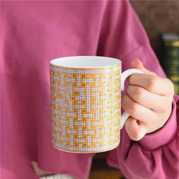 

European Style Bone China Coffee Mug High Grade Bone China Afternoon Christmas Tea Cups Ceramic Mug 300 Ml for Coffee Milk Funny