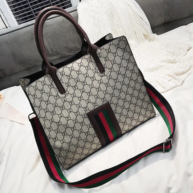

2020 New Style Europe And America Fashion Fashion Printed Saffiano Bag Large Capacity Handbag Women's Ribbon Messenger Bag