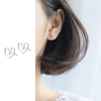 

Mocanie Hight Quality 925 Sterling Silver Minimalist Hollow Out Hearts Stud Earring for Women Anti-Allergy Ear Pin Fine Jewelry