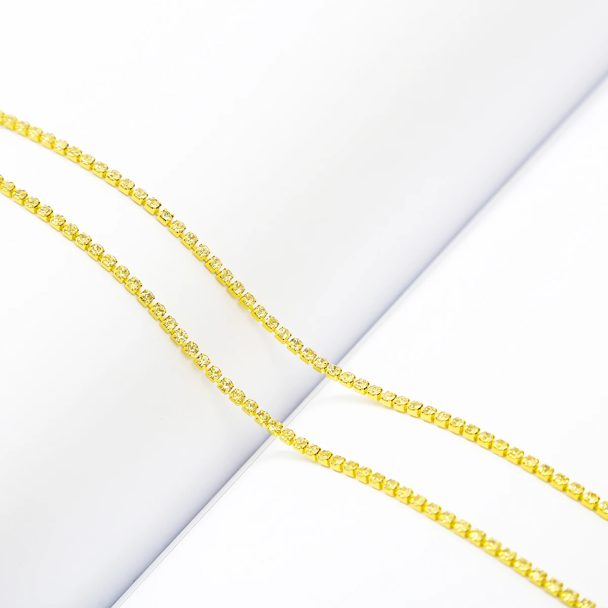 Colorful Rhinestone Chain for DIY Sewing and Clothing Accessories