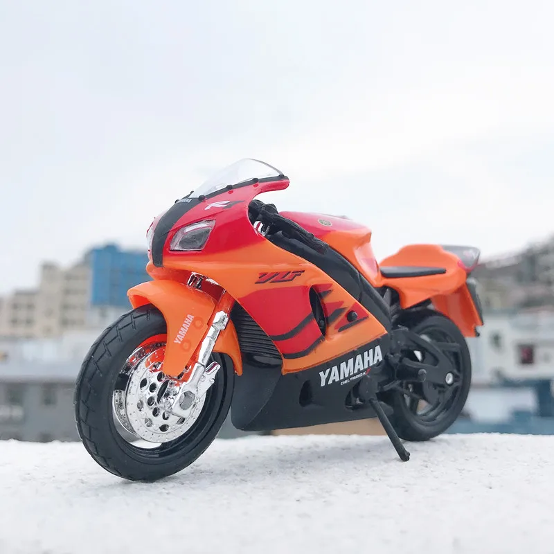 

Maisto NEW 1:18 YAMAHA YZF-R7 Alloy Diecast Motorcycle Model Workable Shork-Absorber Toy For Children Gifts Toy Collection