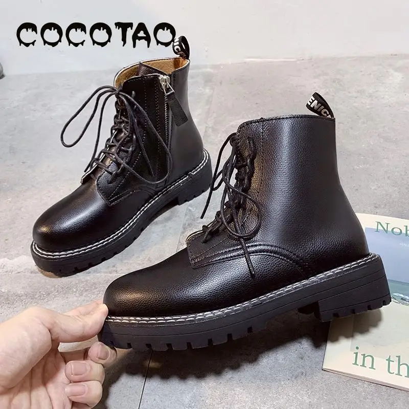 

Martin Boots Female British Wind Ventilation Handsome Thick Bottom Tooling Retro Black Motorcycle 2019 New Students