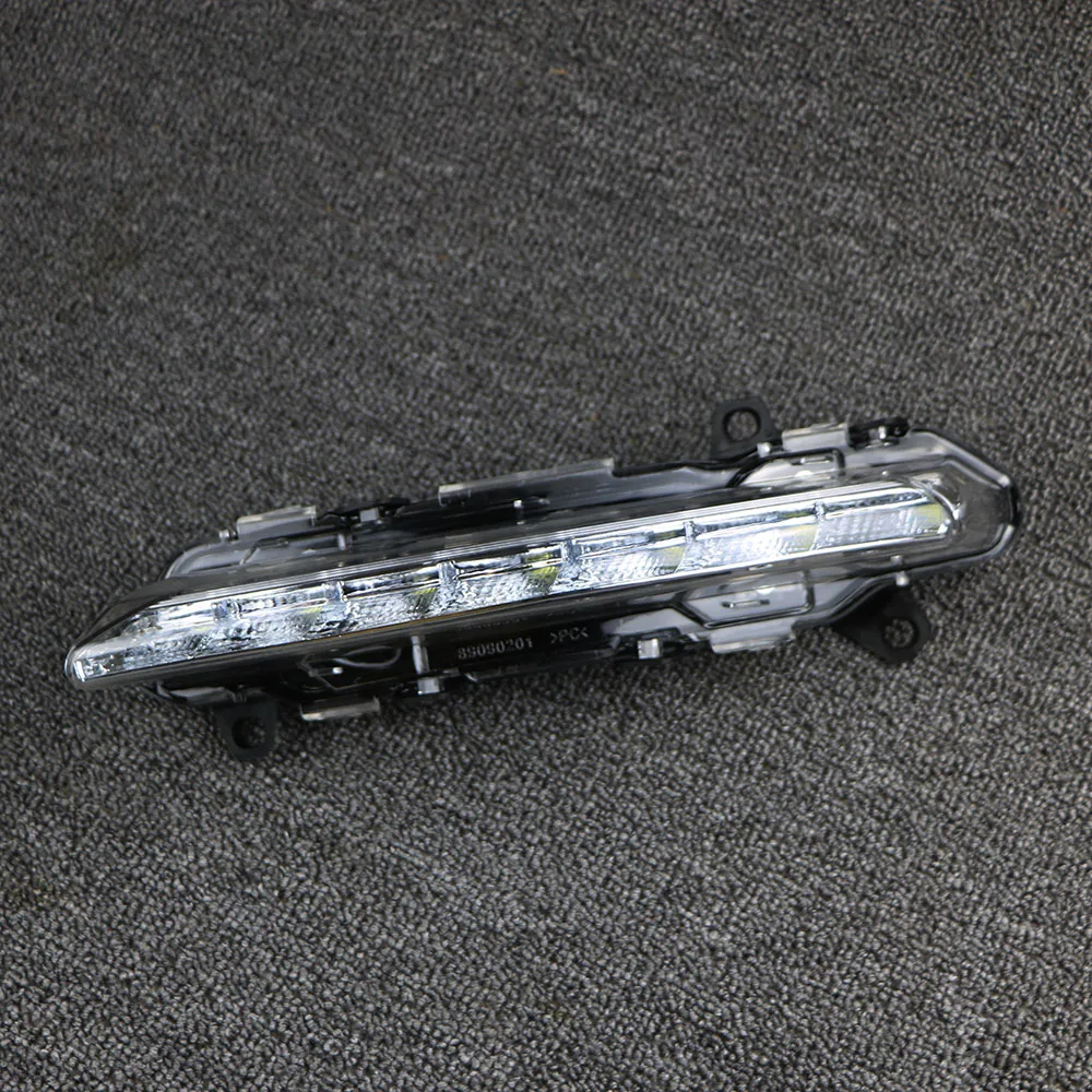 

A2218201756 Front Left LED DRL Daytime Running Light Fog For Mercedes S-Class W221 S350 S500 2009 2010 2011 2012 2013