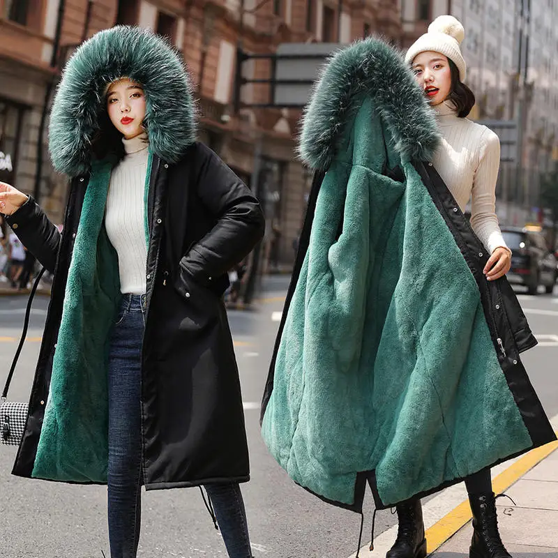 Плюс Размеры теплые-30 градусов, одежда для снежной погоды Длинные парки зимняя куртка Для женщин с оторочкой капюшона из искусственного меховой воротник Меховая подкладка зимнее пальто Для женщин C5900 - Цвет: green coat