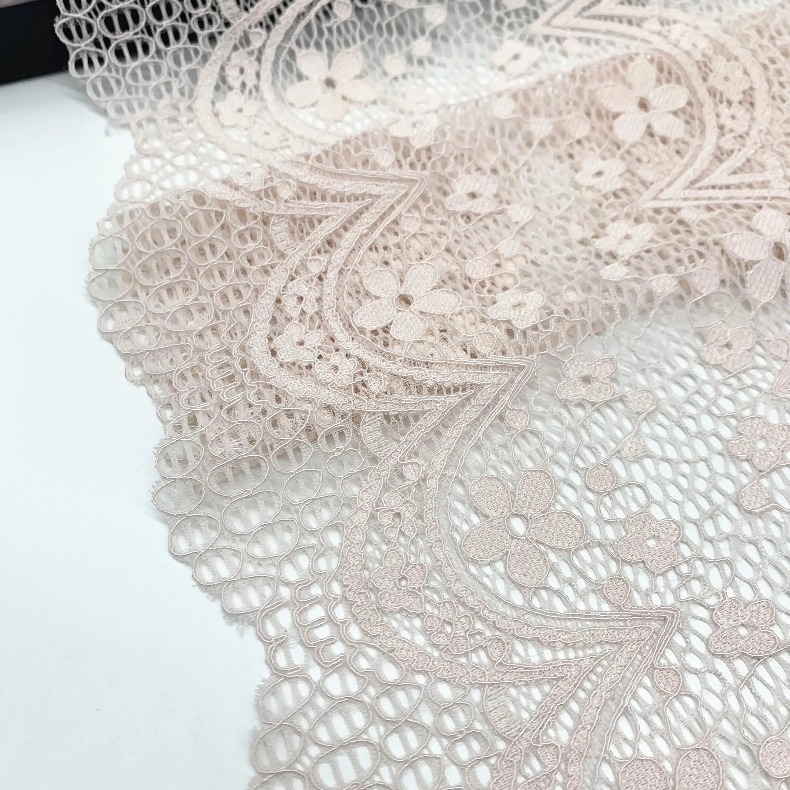 3M/lot Width 7 7/8 inch (20cm) Pale PinkStretch Lace Trimming 3
