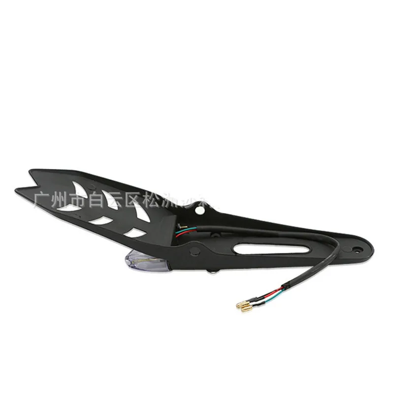 10600287543_826527398