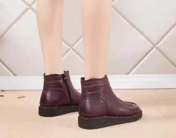 

Mother cotton shoes winter plus velvet to keep warm middle-aged flat bottom non-slip soft bottom middle-aged boots