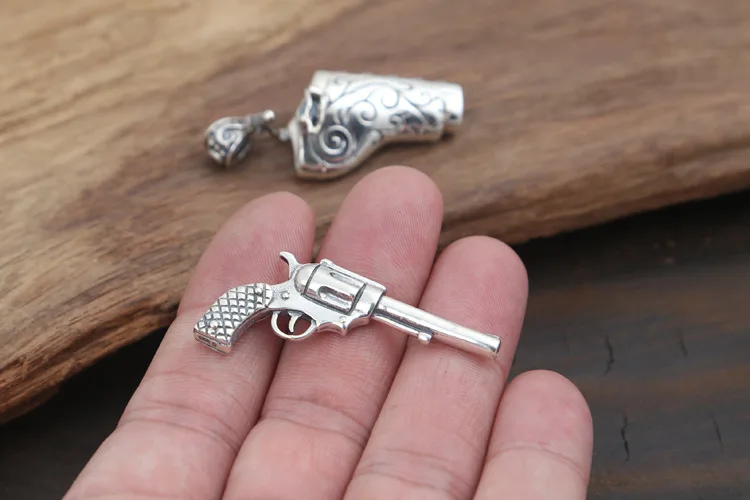 2534299356_2092824473