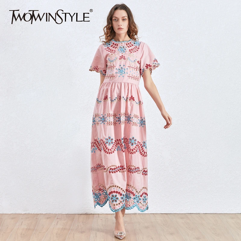 

TWOTWINSTYLE Print Indie Folk Hit Color Print Dress For Women Square Collar Short Sleeve High Waist Dresses Female 2020 Fashion