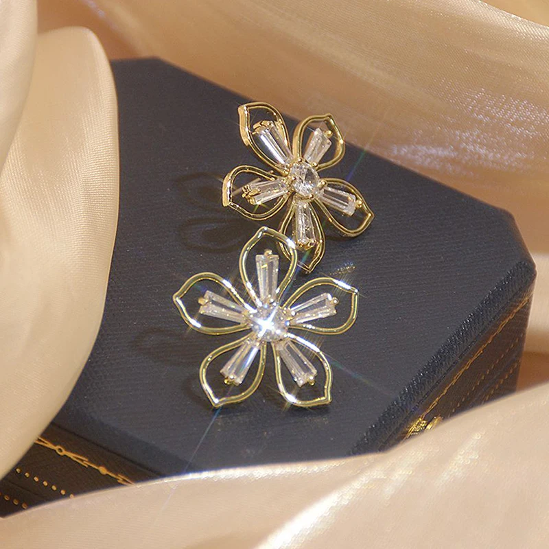 14K Real Gold Trendy Hollow Flower Women Earring Bling Crystal CZ Temperament Fashion Stud Earrings for Bridal Wedding Jelwery - Image 6