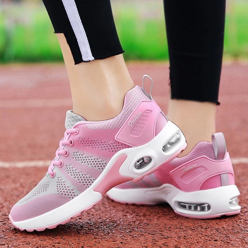 Женские плетеные кроссовки Tenis Mujer спортивные дышащие на цветной платформе