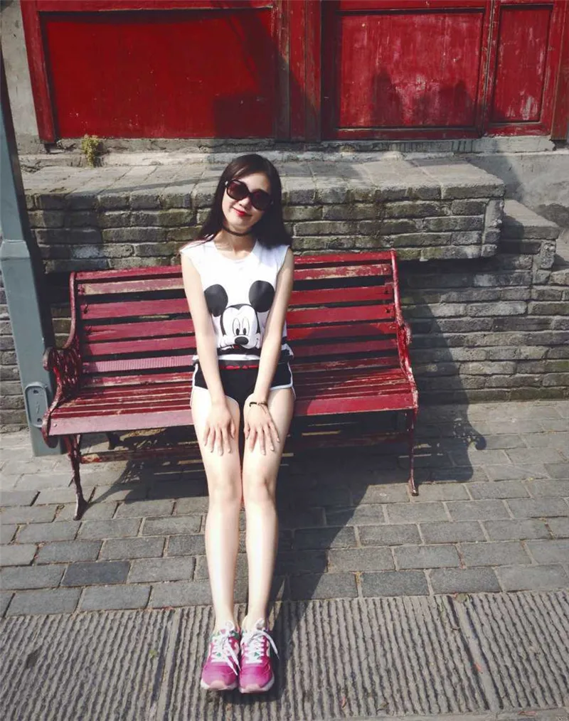 3838734246_281843137