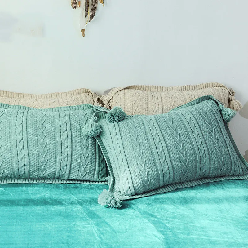 11249436866_1902587081