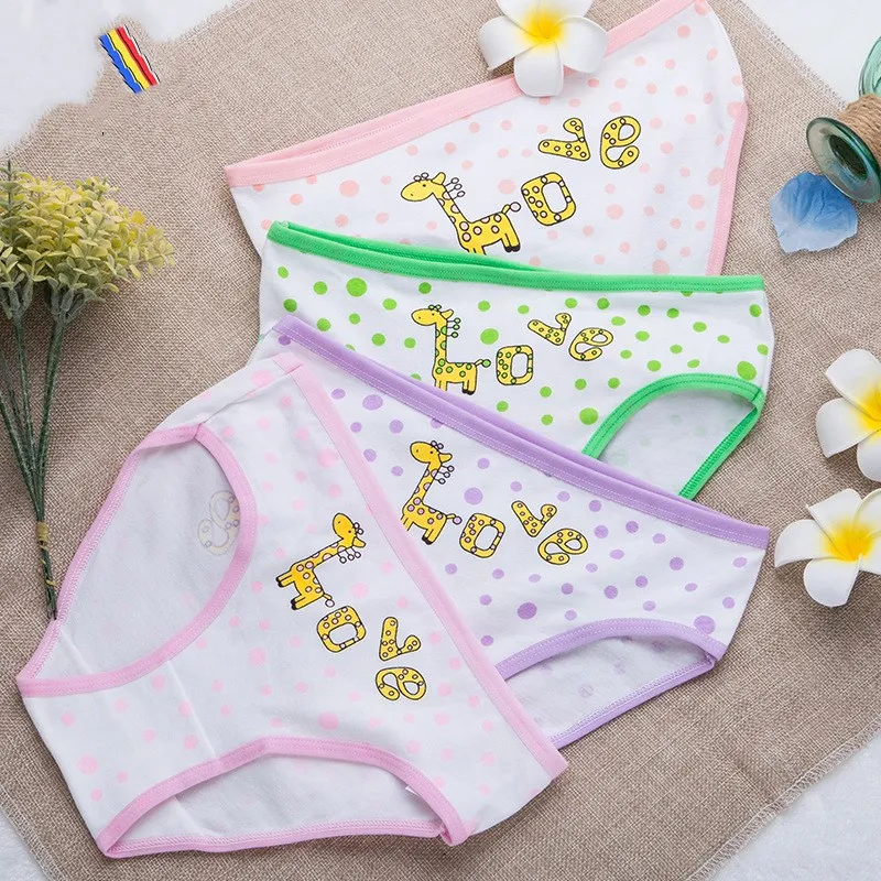 

Explosive Children's Cotton Triangle Trousers Classic Love Giant Deer Pattern Direct Sale Of Children's Baby's All-cotton Underw