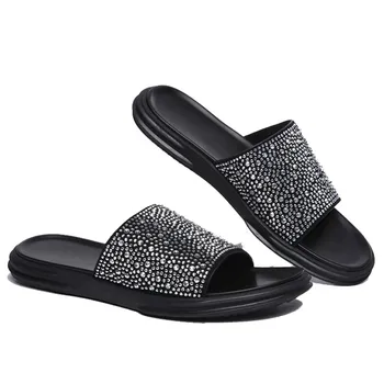 

Luxury 2020 New Summer Genuine Leather Outdoor Beach Sandals Fashion Rivet Runway Slippers Men Shoes Chaussure Homme