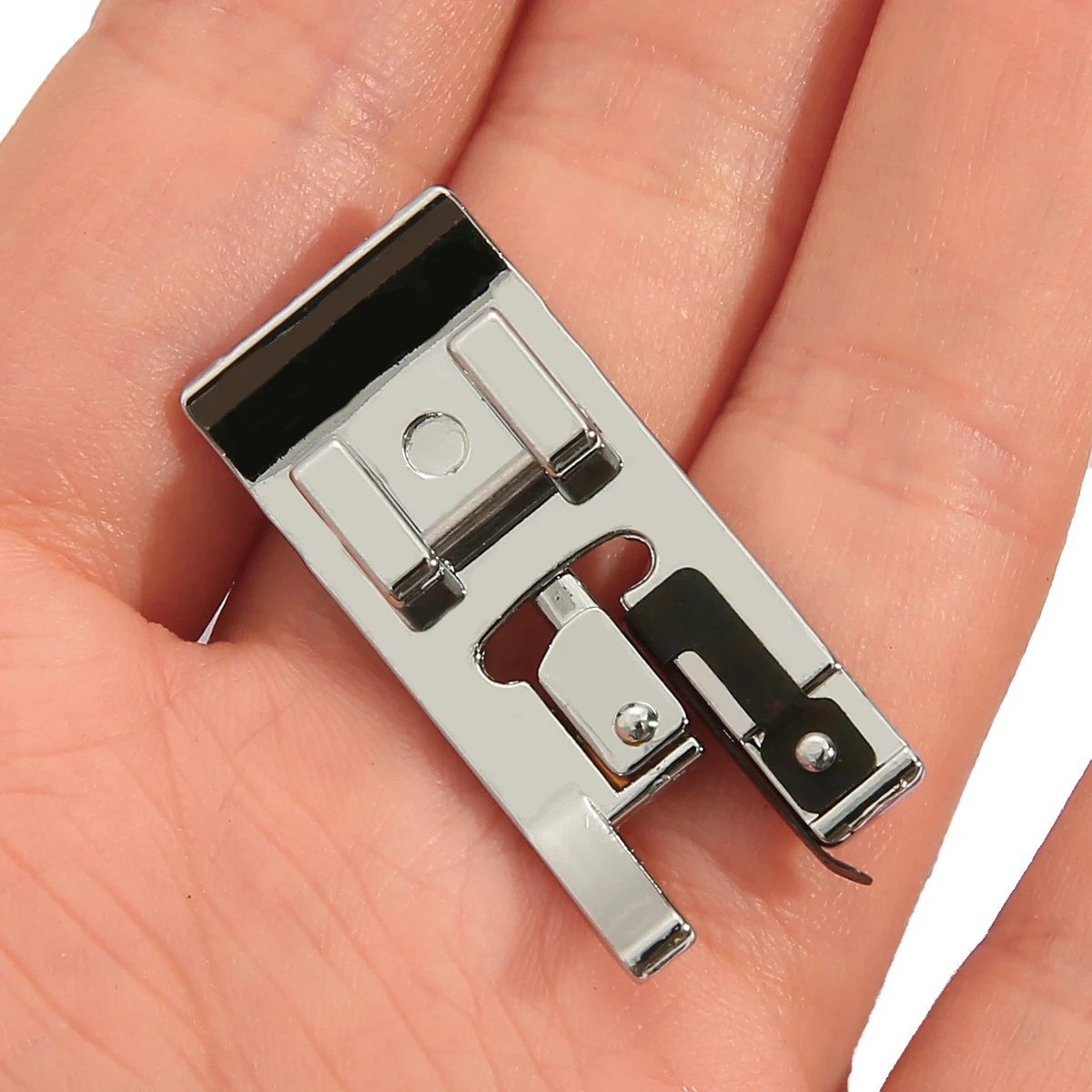 1Pc Sewing machine accessories Overlock Vertical presser feet foot ,Overcast ,for Brother,Janome Snap on Foot#7310 2209