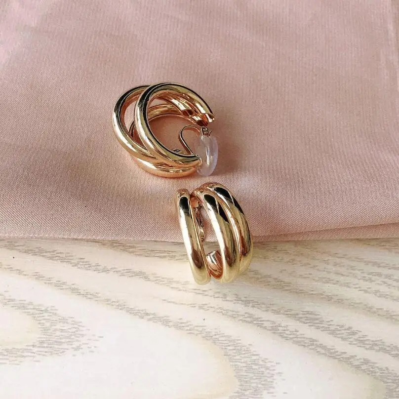 Korea Style Gold Color Copper Material Geometric Circle Clip on Earrings Without Pierced Elegant Cuff Ear Clip Anti-allergy Gift 