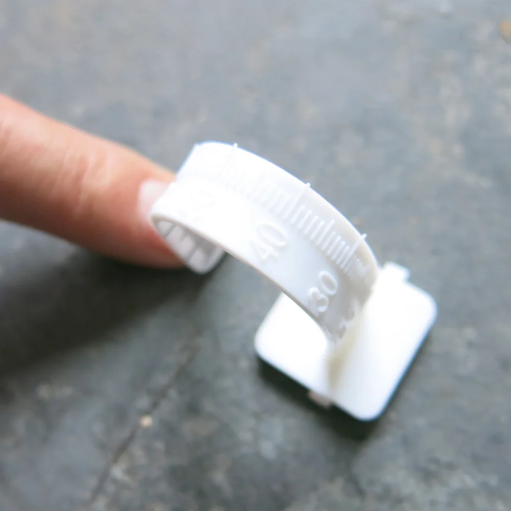 80mm floor professional white plastic adhesive self leveling peg level pin for cement floor level setting 50 pack