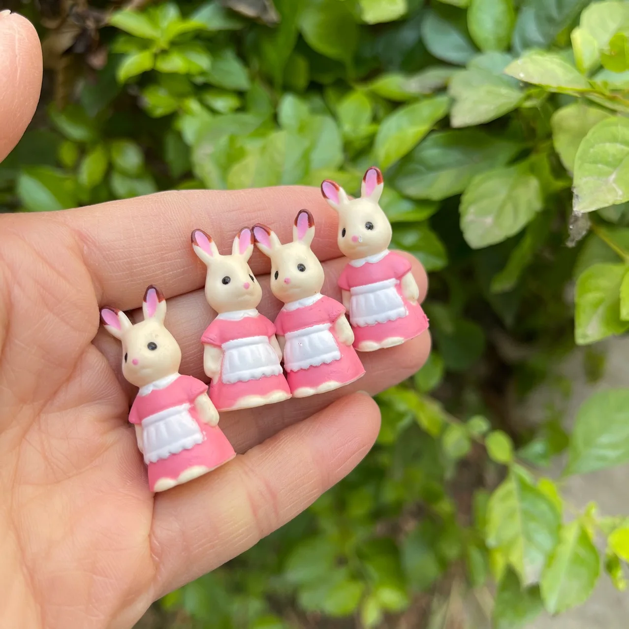 10pcs/ A Lot 1-3cm Plastic Original Rabbit Squirrel Mini Cute Kawaii Kitchen Play House Toy Accessories 6
